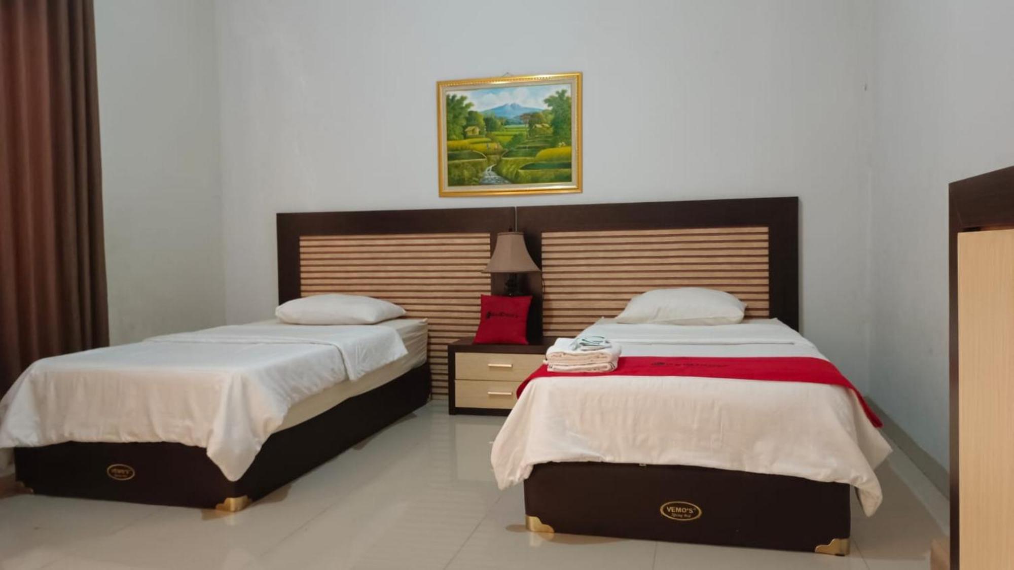 Reddoorz Syariah At Grand Taufiq Tarakan Eksteriør bilde
